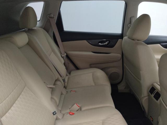 Photo of 2019 White Nissan Rogue