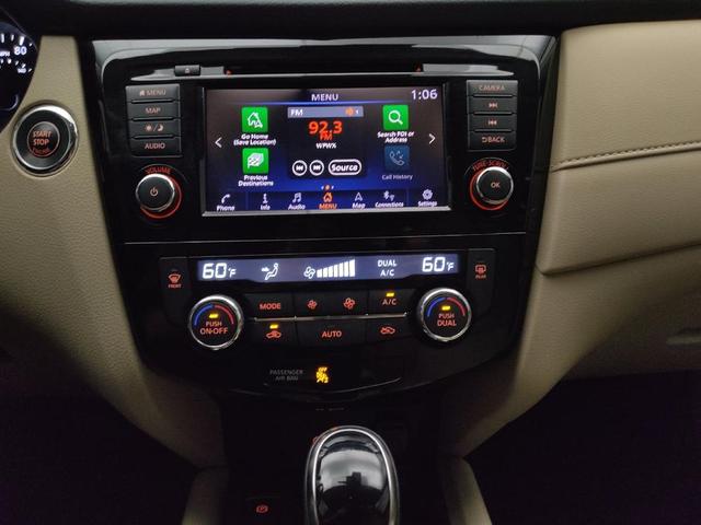Photo of 2019 White Nissan Rogue