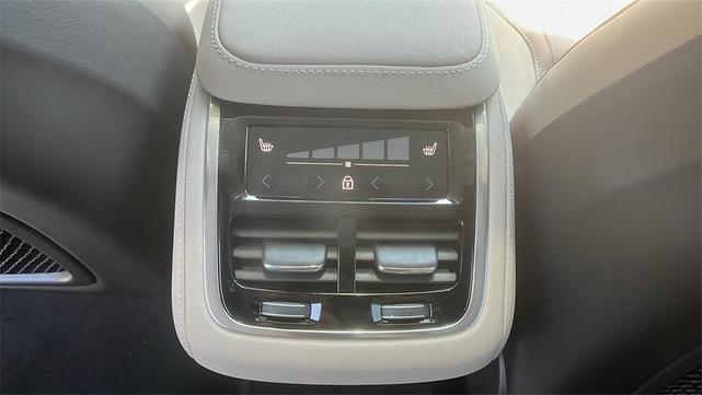 Photo of 2026 Denim Blue Metallic Volvo XC90