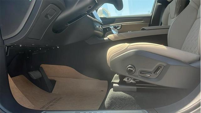 Photo of 2026 Denim Blue Metallic Volvo XC90