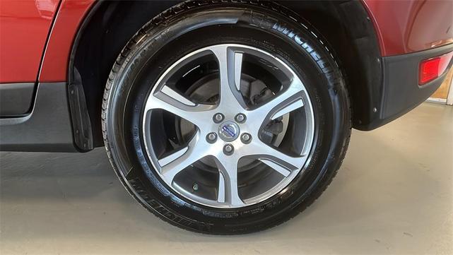 Photo of 2013 Flaminco Red Metallic Volvo XC60