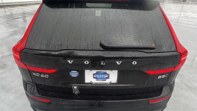 Photo of 2025 Onyx Black Volvo XC60