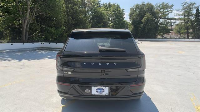 Photo of 2025 Onyx Black Volvo EX90