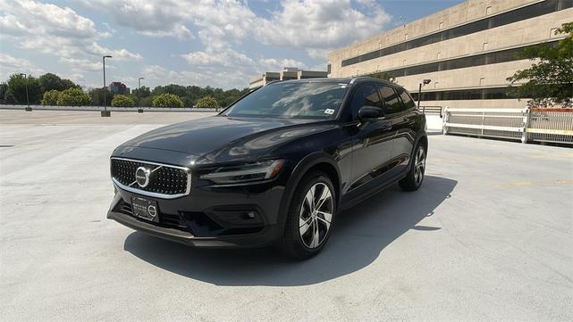 2024 Volvo V60 Cross Country