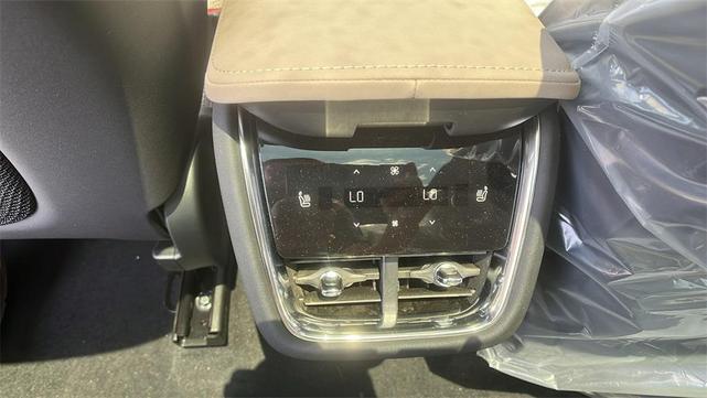 Photo of 2025 Denim Blue Volvo EX90