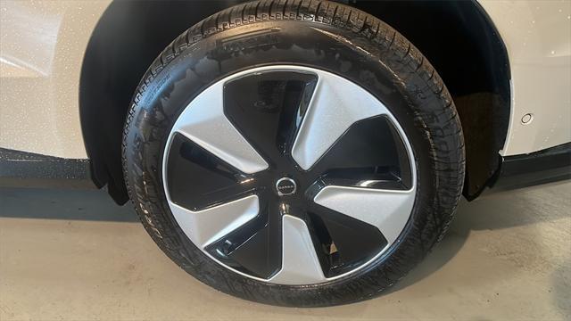 Photo of 2025 Sand Dune Volvo EX90