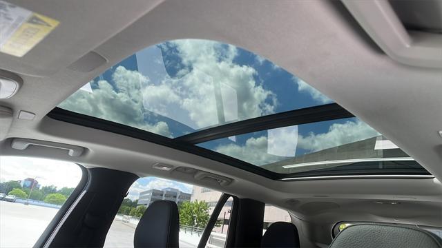 Photo of 2024 Vapour-Gre Volvo XC90