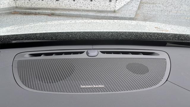 Photo of 2024 Crystal White Metallic Volvo XC90 Recharge Plug-In Hybrid