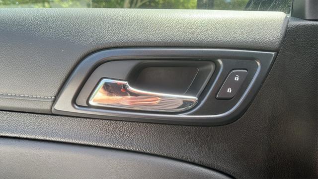 Photo of 2020 Gray GMC Yukon