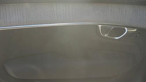 Photo of 2025 Crystal White Pearl Volvo XC90 Plug-In Hybrid