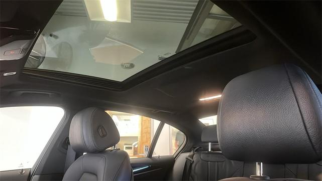 Photo of 2017 Imperial Blue Metallic BMW 530