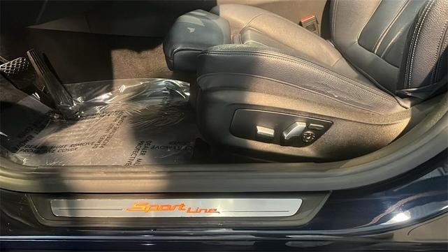 Photo of 2017 Imperial Blue Metallic BMW 530
