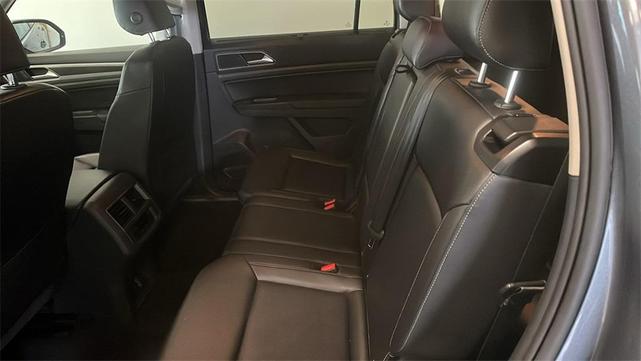 Photo of 2018 Platinum Gray Metallic Volkswagen Atlas