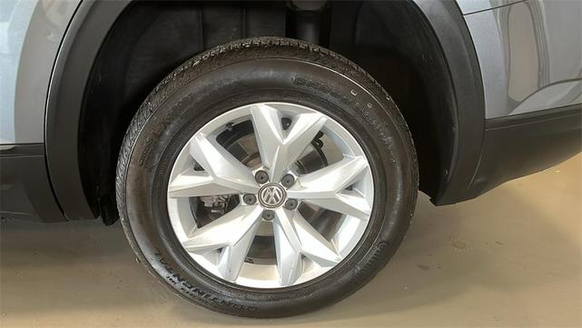Photo of 2018 Platinum Gray Metallic Volkswagen Atlas