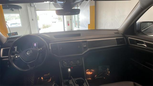 Photo of 2018 Platinum Gray Metallic Volkswagen Atlas