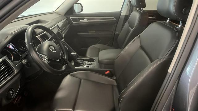 Photo of 2018 Platinum Gray Metallic Volkswagen Atlas