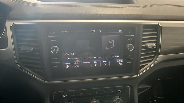 Photo of 2018 Platinum Gray Metallic Volkswagen Atlas