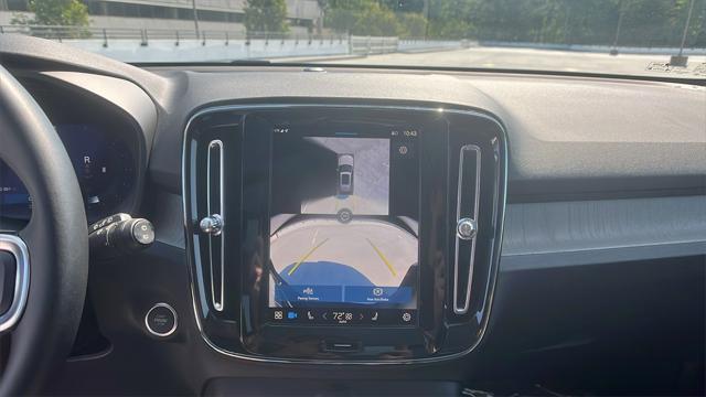Photo of 2025 Silver Volvo XC40