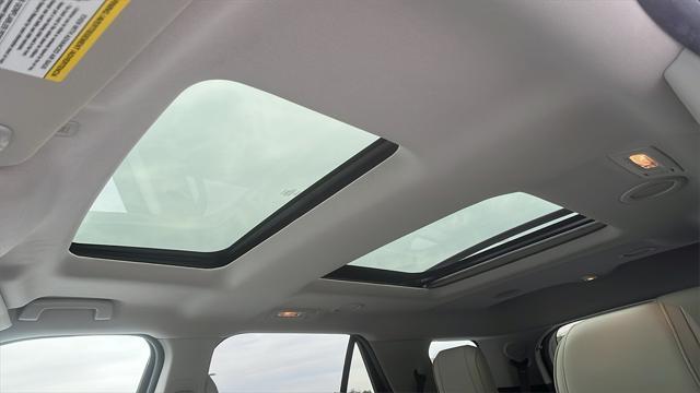 Photo of 2016 Ruby Red Metallic Tinted Clearcoat Ford Explorer