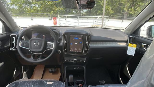 Photo of 2026 Grey Volvo XC40