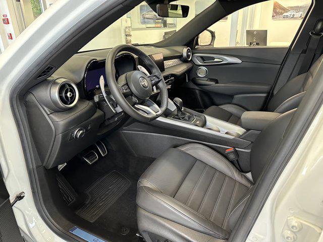 Photo of 2024 Alfa White Alfa Romeo Tonale