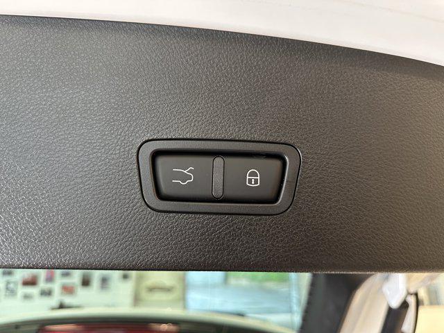 Photo of 2024 Alfa White Alfa Romeo Tonale