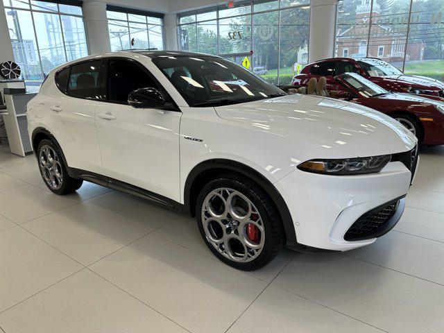 Photo of 2024 Alfa White Alfa Romeo Tonale