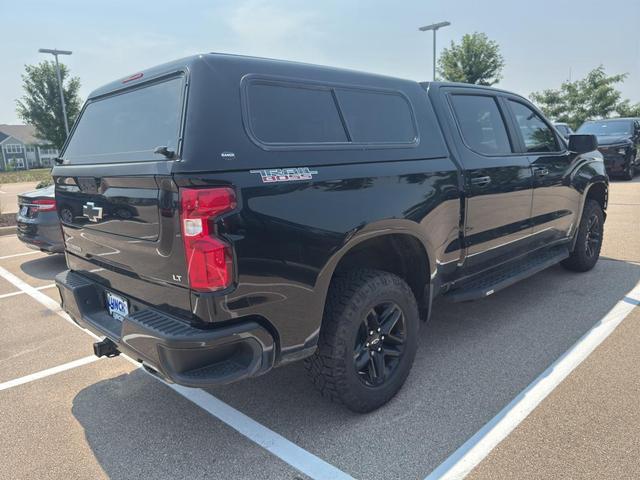 Photo of 2021 Black Chevrolet Silverado 1500