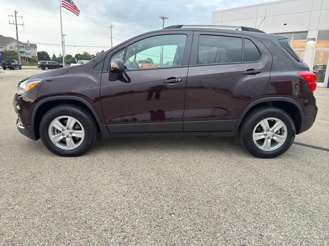 Photo of 2021 Black Cherry Metallic Chevrolet Trax