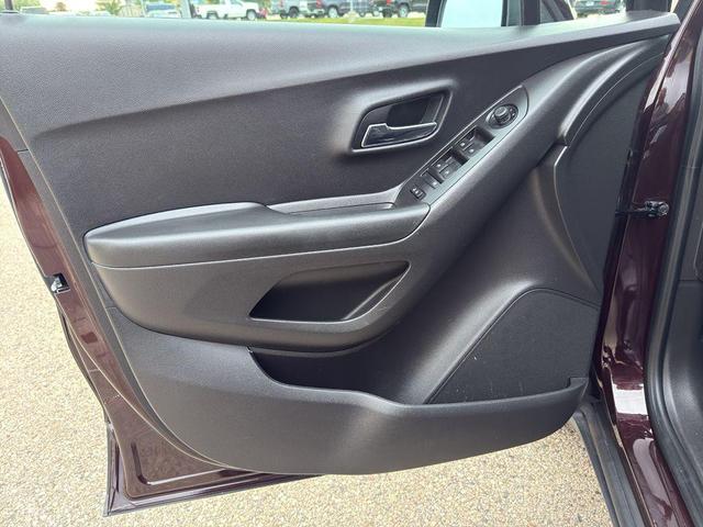 Photo of 2021 Black Cherry Metallic Chevrolet Trax