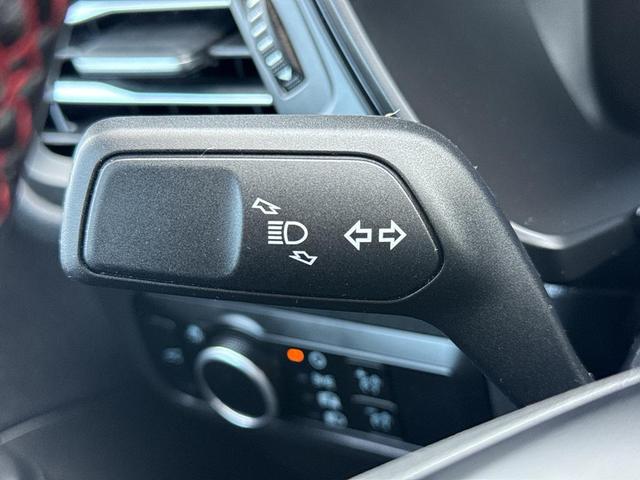 Photo of 2024 Agate Black Metallic Ford Escape