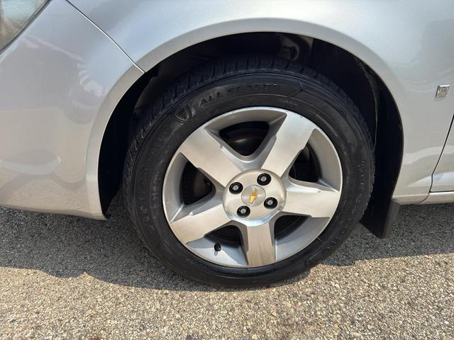 Photo of 2010 Silver Ice Metallic Chevrolet Cobalt