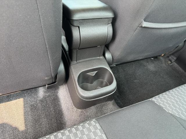 Photo of 2010 Silver Ice Metallic Chevrolet Cobalt