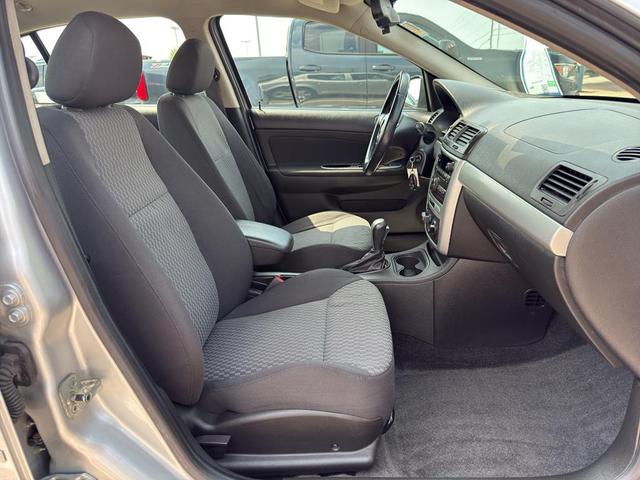 Photo of 2010 Silver Ice Metallic Chevrolet Cobalt