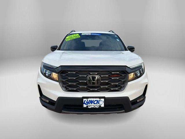 Photo of 2023 Sonic Gray Pearl Honda Passport