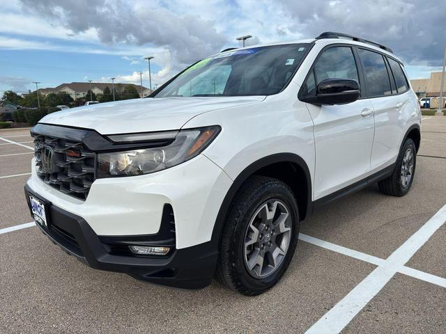 Photo of 2023 Sonic Gray Pearl Honda Passport