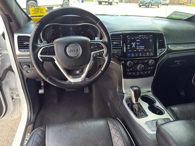 Photo of 2020 Ivory 3-Coat Jeep Grand Cherokee