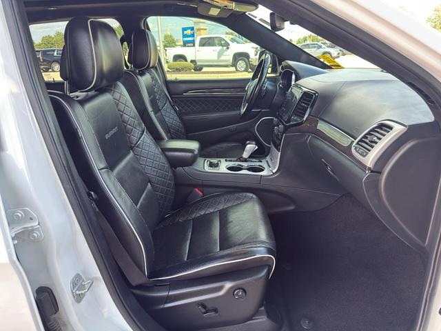 Photo of 2020 Ivory 3-Coat Jeep Grand Cherokee