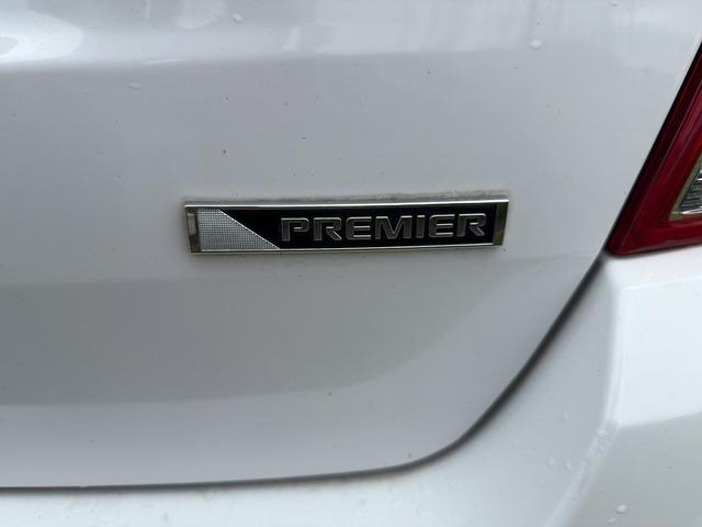 Photo of 2018 Summit White Chevrolet Trax