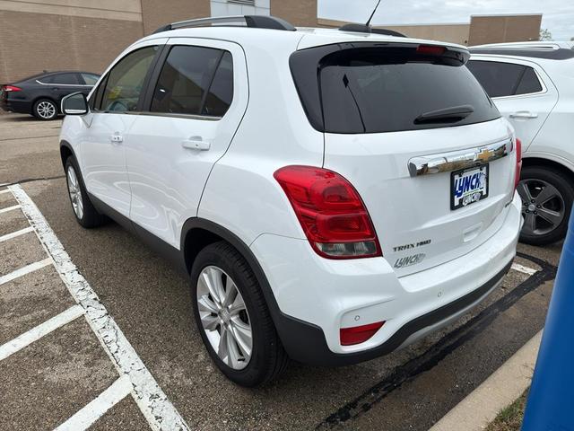 Photo of 2018 Summit White Chevrolet Trax