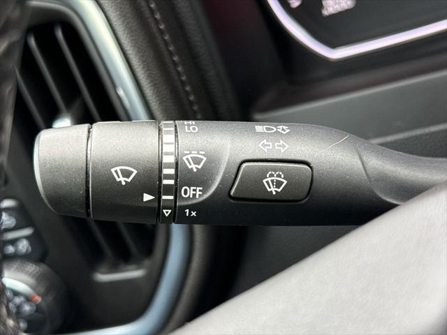 Photo of 2022 Black Chevrolet Silverado 1500
