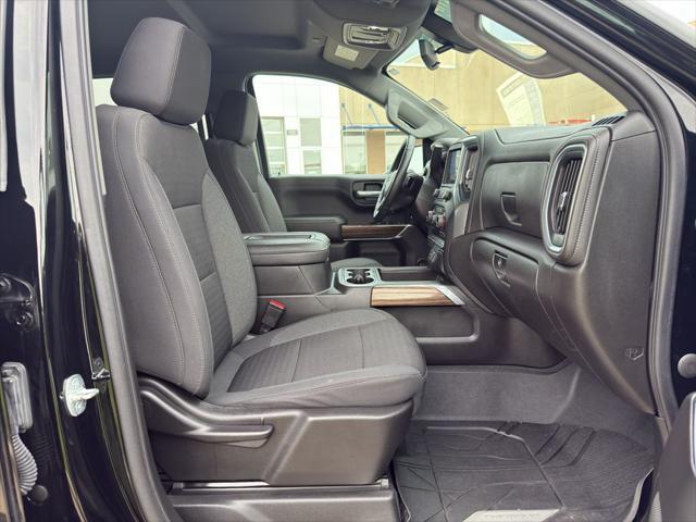 Photo of 2022 Black Chevrolet Silverado 1500