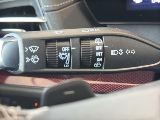 Photo of 2025 Radiant Red Tintcoat Chevrolet Traverse