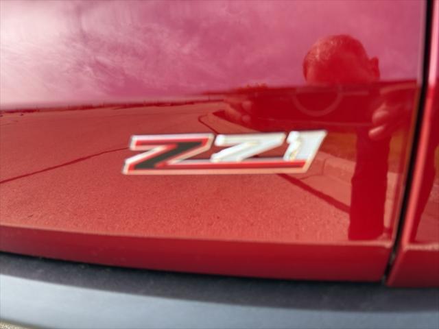 Photo of 2025 Radiant Red Tintcoat Chevrolet Traverse