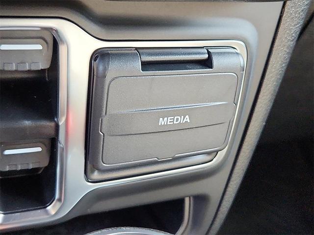Photo of 2025 Black Clearcoat Jeep Wrangler