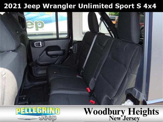 Photo of 2021 Black Clearcoat Jeep Wrangler Unlimited