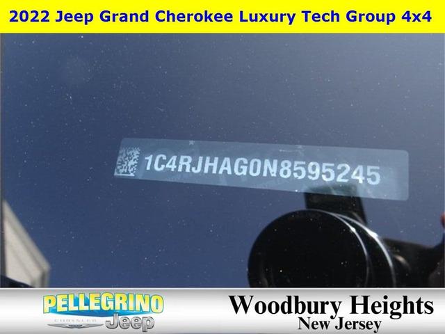 Photo of 2022 Velvet Red Pearlcoat Jeep Grand Cherokee