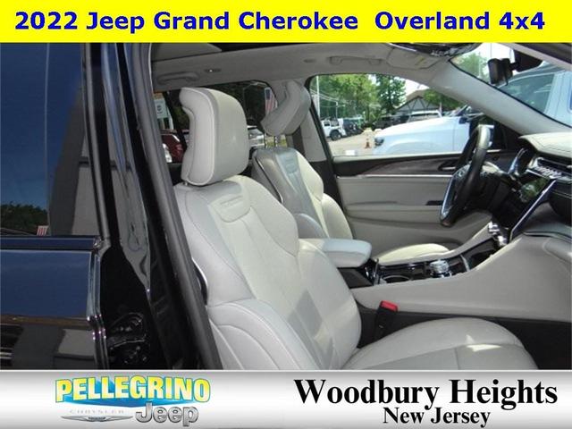 Photo of 2022 Diamond Black Jeep Grand Cherokee