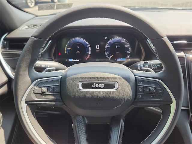 Photo of 2025 Diamond Black Jeep Grand Cherokee