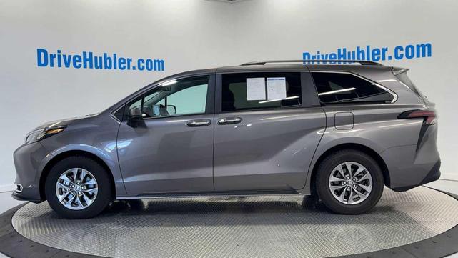 Photo of 2024 Predawn Gray Mica Toyota Sienna